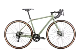 Romet FINALE 2022 Fahrrad Schotter Stahl Cro-Mo Olive Schwalbe G-ONE 700×38C Shimano Claris Preis 3199 zł