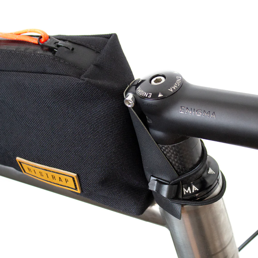 Torba na Ramę Restrap Top Tube Bag 0,8 litra czarna – torba na górną rurę ramy roweru gravel szosa bikepacking